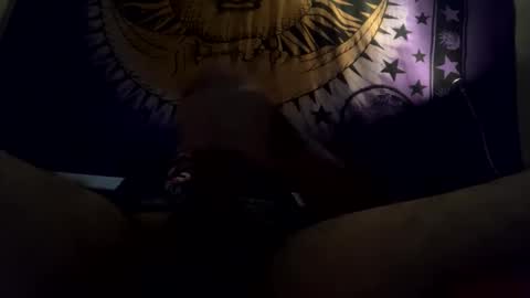 loveyofeets online show from January 12, 2025, 11:50 am