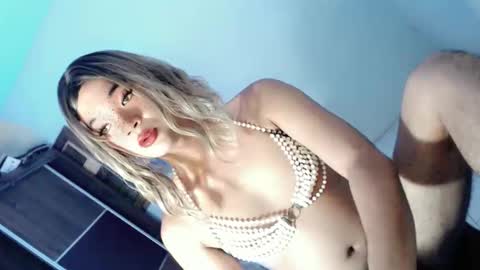 Lovingmonaru969 online show from October 2, 2025, 2:24 pm