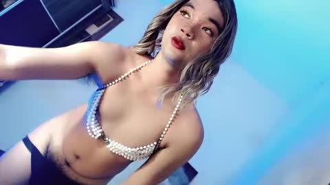 Lovingmonaru969 online show from October 29, 2025, 4:09 pm