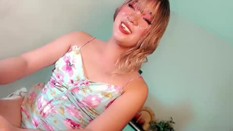 Snapshot of lovingmonaru969 chatting on April 11, 2026, 1:37 pm Lovingmonaru969 online show from April 11, 2026, 1:37 pm