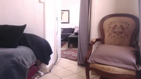 Snapshot of lovio75 chatting on May 31, 2026, 6:09 pm lovio75 online show from May 31, 2026, 6:09 pm