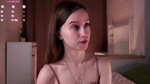 Amelia online show from May 15, 2026, 12:01 pm