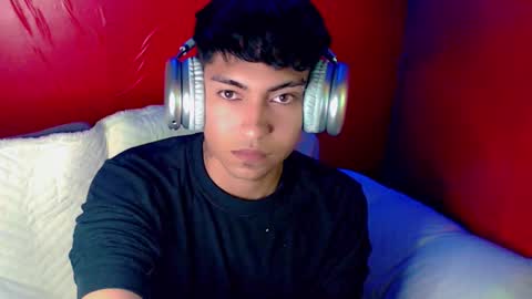 lpysami online show from November 8, 2025, 2:50 pm