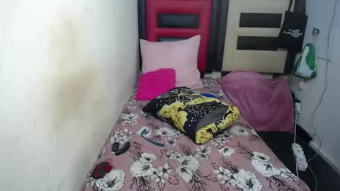 lsnnickykhanyile online show from March 15, 2026, 10:21 am