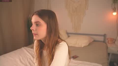 Snapshot of lu__lane chatting on September 23, 2025, 7:44 am Lu 3 online show from September 23, 2025, 7:44 am