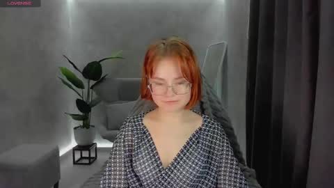 Snapshot of lu_muon chatting on January 26, 2025, 4:20 am lu_muon online show from January 26, 2025, 4:20 am