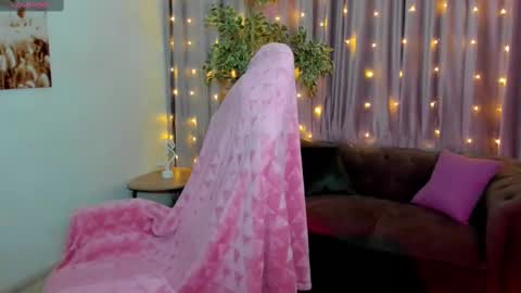 Snapshot of lu_muon chatting on January 31, 2025, 11:24 am lu_muon online show from January 31, 2025, 11:24 am