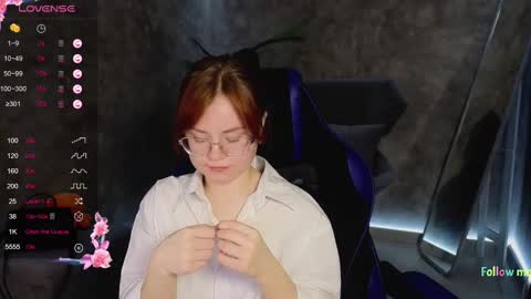 Snapshot of lu_muon chatting on February 5, 2025, 2:08 am lu_muon online show from February 5, 2025, 2:08 am