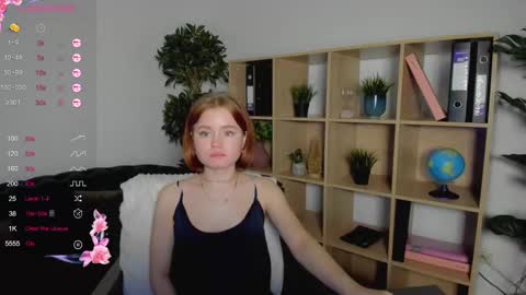 Snapshot of lu_muon chatting on February 22, 2025, 4:18 am lu_muon online show from February 22, 2025, 4:18 am