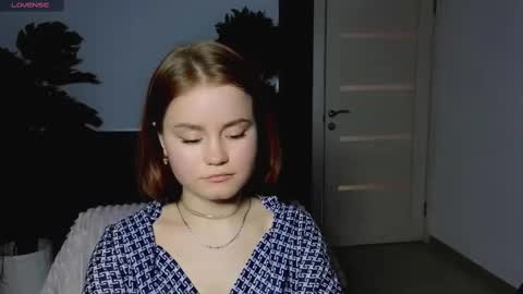 Snapshot of lu_muon chatting on February 25, 2025, 7:20 am lu_muon online show from February 25, 2025, 7:20 am