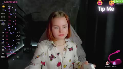 Snapshot of lu_muon chatting on February 26, 2025, 1:21 am lu_muon online show from February 26, 2025, 1:21 am