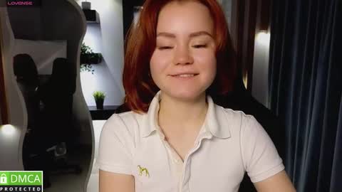 Snapshot of lu_muon chatting on October 16, 2025, 2:12 am lu_muon online show from October 16, 2025, 2:12 am