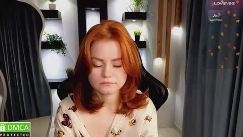 Snapshot of lu_muon chatting on November 27, 2025, 1:18 am lu_muon online show from November 27, 2025, 1:18 am