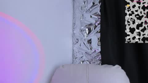 Lucia online show from January 7, 2026, 3:03 pm