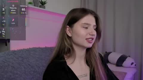 Lua online show from March 8, 2026, 2:04 am