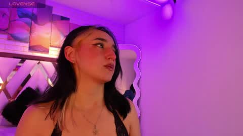 Snapshot of lua_sun_ chatting on May 27, 2026, 4:31 am LUA online show from May 27, 2026, 4:31 am