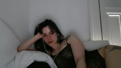 luana online show from July 22, 2026, 10:01 pm