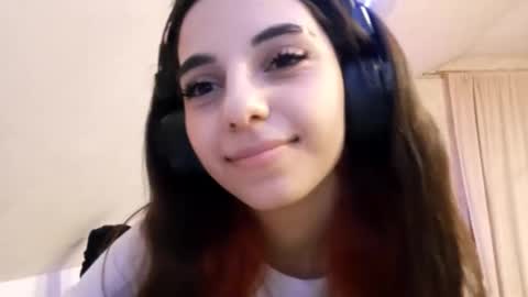 luannmaixner online show from December 22, 2025, 10:34 am