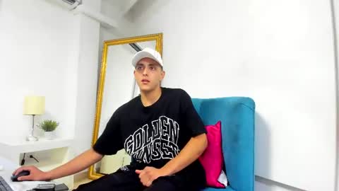 Luca  Gael online show from June 13, 2026, 10:51 pm