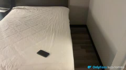 lucalongdick online show from April 24, 2026, 8:06 am