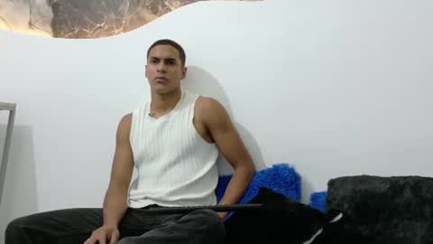 lucas021_ online show from June 25, 2026, 11:04 am