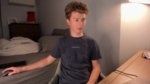 Lucas and Matteo online show from November 5, 2025, 9:48 pm