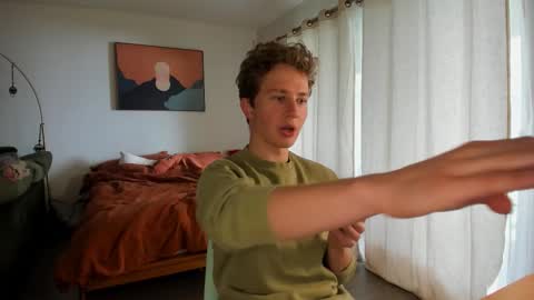 Lucas and Matteo online show from November 18, 2025, 7:07 pm