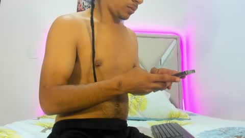 lucas_cruz1 online show from June 23, 2026, 3:04 am