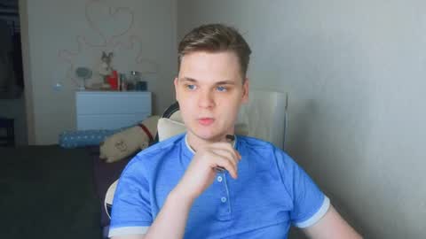 Lucas Gill online show from November 29, 2025, 3:15 pm