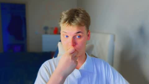 Snapshot of lucas_dany chatting on May 29, 2026, 4:27 pm Lucas Gill online show from May 29, 2026, 4:27 pm