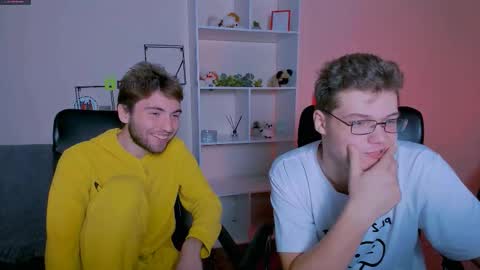 lucas_long_ online show from October 9, 2025, 7:23 pm