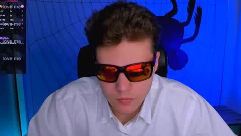 lucas_long_ online show from October 28, 2025, 9:46 am