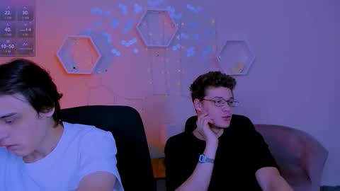 lucas_long_ online show from November 8, 2025, 9:42 am