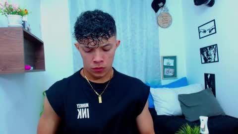 Lucas Luxx online show from February 9, 2026, 12:53 pm