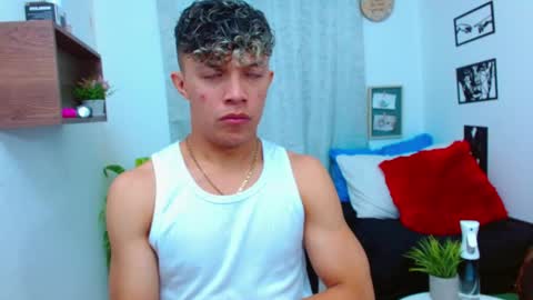 Lucas Luxx online show from February 13, 2026, 1:51 pm