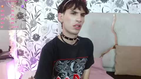 Snapshot of lucas_tay chatting on May 22, 2026, 9:42 pm Lucas online show from May 22, 2026, 9:42 pm