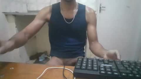 Snapshot of lucascarv chatting on November 3, 2025, 4:03 am lucascarv online show from November 3, 2025, 4:03 am