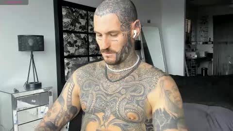 Snapshot of lucasexclusive chatting on December 5, 2024, 5:15 am lucasexclusive online show from December 5, 2024, 5:15 am