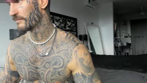 Snapshot of lucasexclusive chatting on December 7, 2024, 5:04 am lucasexclusive online show from December 7, 2024, 5:04 am