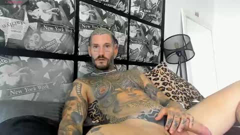 Snapshot of lucasexclusive chatting on February 13, 2025, 4:32 am lucasexclusive online show from February 13, 2025, 4:32 am