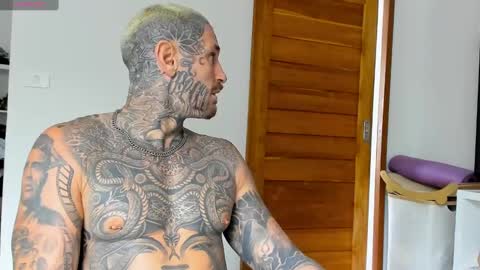 Snapshot of lucasexclusive chatting on September 24, 2025, 10:18 am lucasexclusive online show from September 24, 2025, 10:18 am