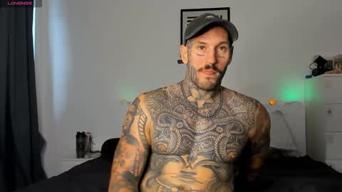 Snapshot of lucasexclusive chatting on October 31, 2025, 7:09 am lucasexclusive online show from October 31, 2025, 7:09 am