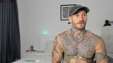 Snapshot of lucasexclusive chatting on November 5, 2025, 7:30 am lucasexclusive online show from November 5, 2025, 7:30 am