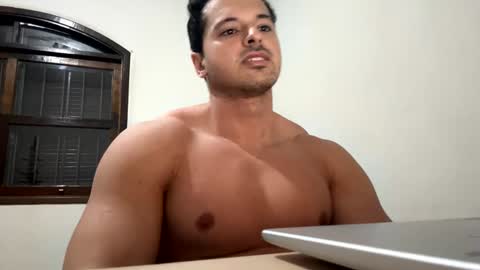 Snapshot of lucasfit24 chatting on January 16, 2025, 11:15 am lucasfit24 online show from January 16, 2025, 11:15 am