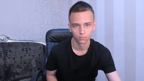 Snapshot of lucaskaur chatting on July 15, 2026, 12:21 pm lucaskaur online show from July 15, 2026, 12:21 pm