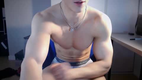 LucasKodak online show from March 25, 2026, 6:41 am