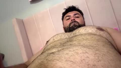 lucasmagana85 online show from April 6, 2026, 2:53 am