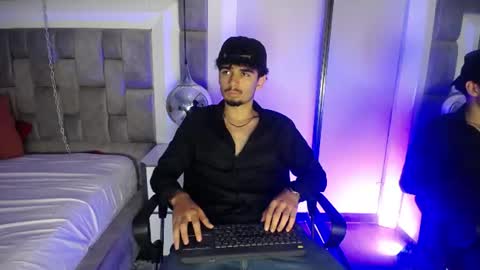 lucasthomson_ online show from June 23, 2026, 4:10 am