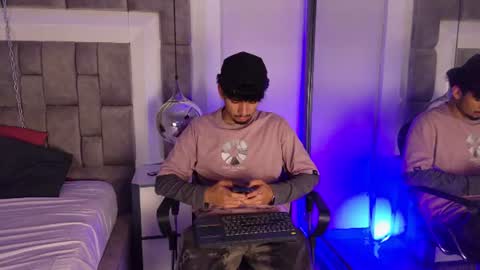 lucasthomson_ online show from June 24, 2026, 3:49 am