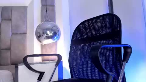 lucasthomson_ online show from June 26, 2026, 10:58 pm